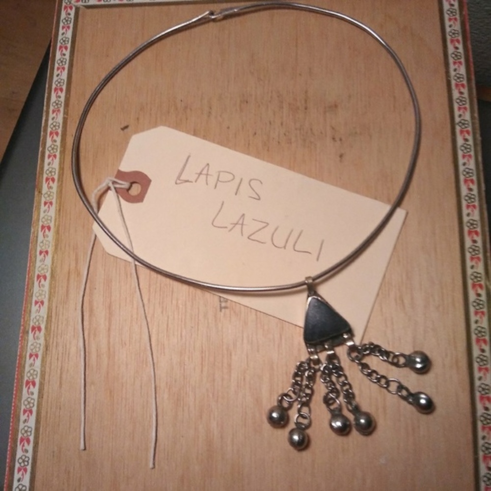 Nepalese Designed Lapiz Lazuli Pendant